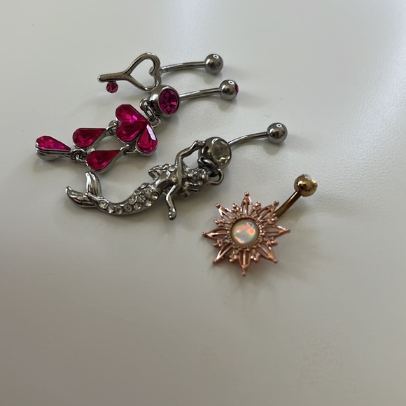Bundle of bellybutton rings - Picture 2 of 2